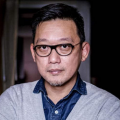 和小黄3p的性故事